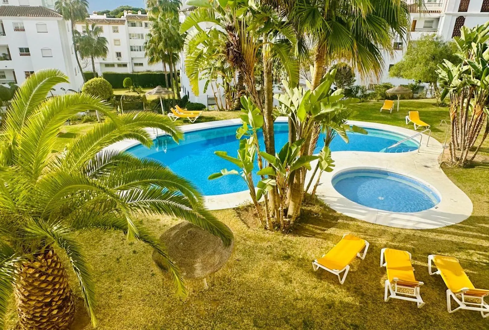 Lovely Apartment, Grancalahonda By Holidays2Rent Malaga Spain