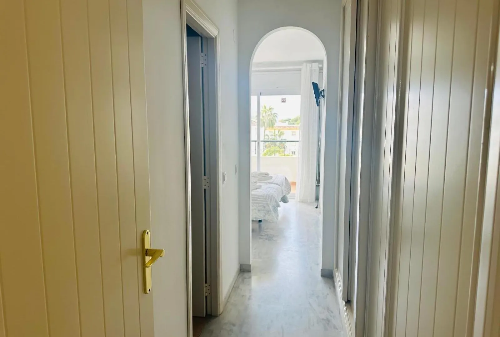 Apartment Lovely Apartment, Grancalahonda By Holidays2Rent Malaga Spain