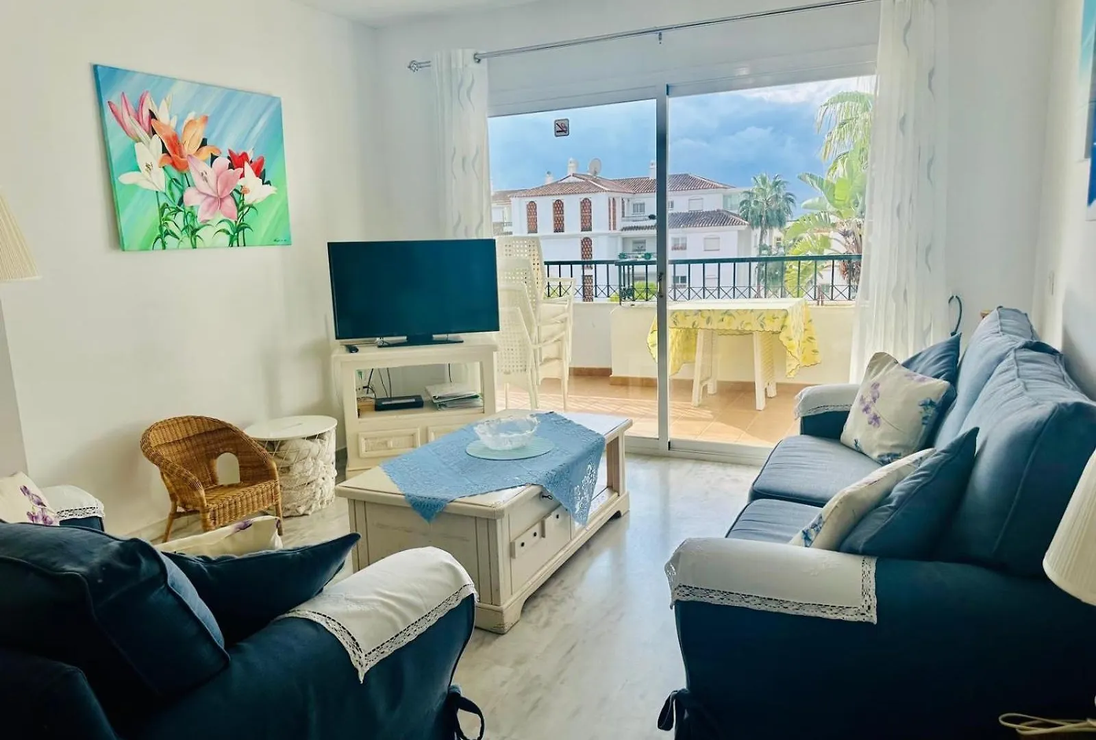 Lovely Apartment, Grancalahonda By Holidays2Rent Malaga